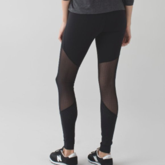 SOLD - Lululemon Barre Star Pant - Picture 2 of 4